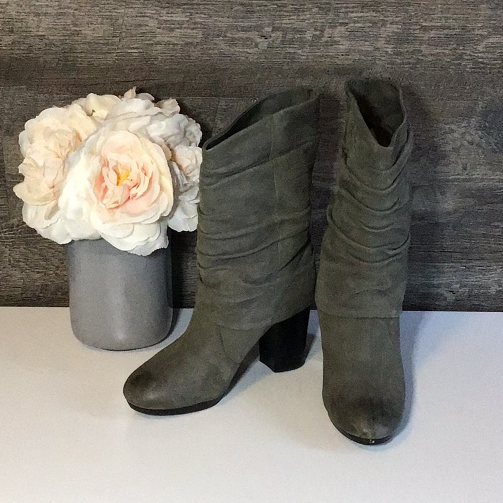 Grey bootie